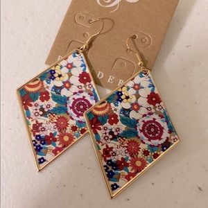 Plunder Earrings NIB